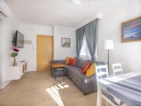 Holidays2Malaga Carril & WIFI Fibra 5G Ideal para trabajar & TV Satelite